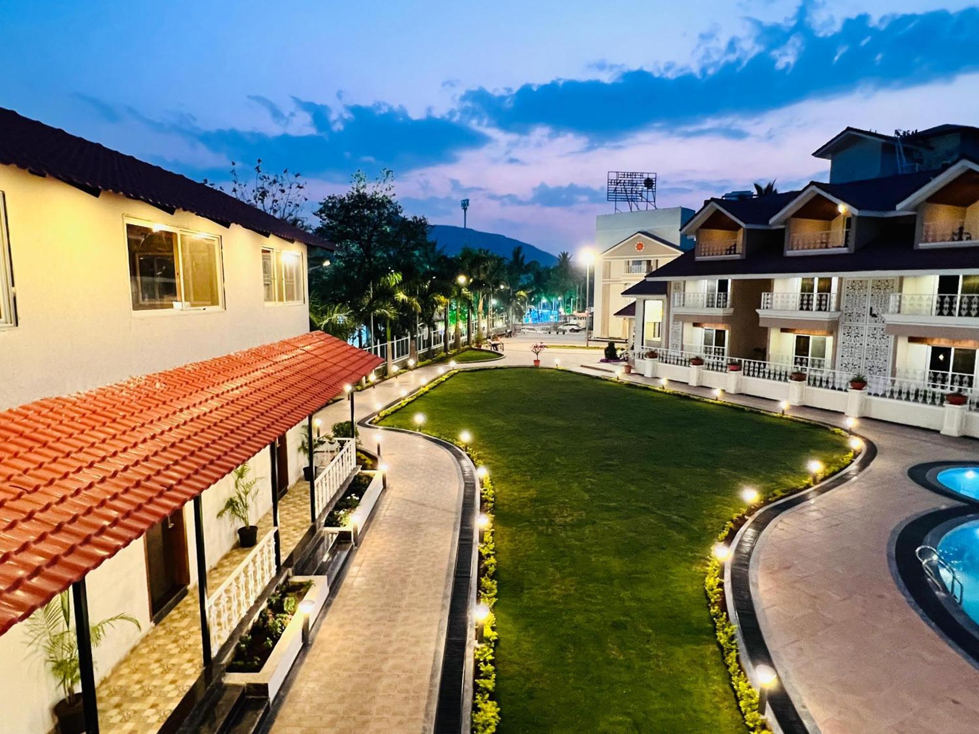 The Grand Leela Resort Khopoli Dış mekan fotoğraf
