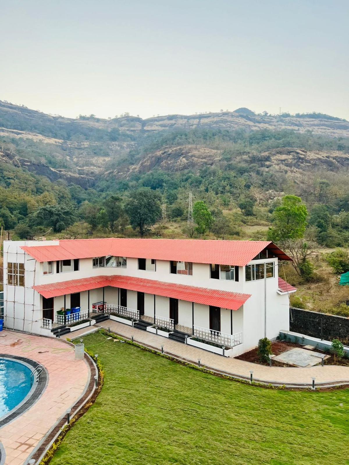 The Grand Leela Resort Khopoli Dış mekan fotoğraf